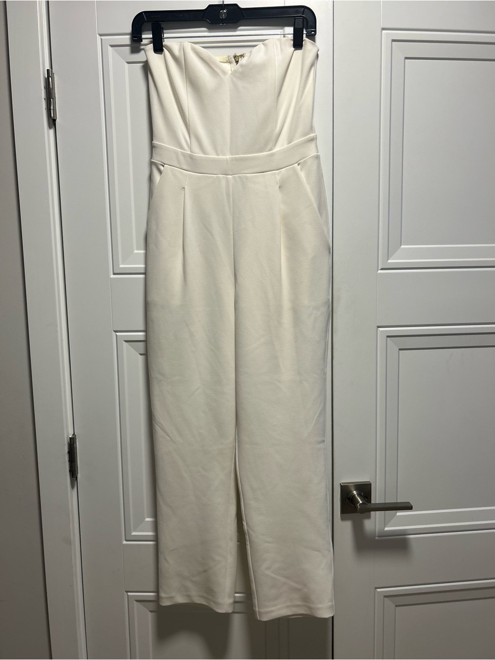 Express Strapless Jumpsuit with Wide-Leg Silhouette in White size 2